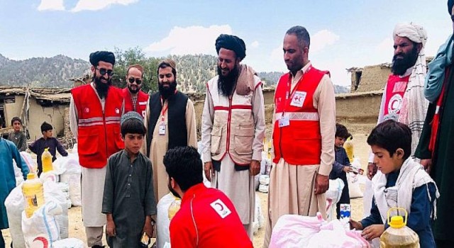 Türk Kızılay Yardımları Afganistan’daki Depremzedelere Ulaşmaya Başladı