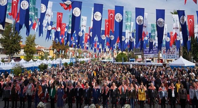 Şenlik Coşkusu Milas Sokaklarını Sardı