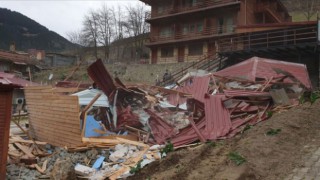 Uzungöl'de yıkılan kaçak binalar sayısı