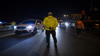 31 şehre giriş-çıkış kapatıldı, 20 yaş altına yasak, maske zorunlu