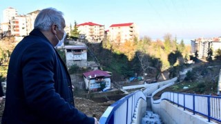 Başkan Zorluoğlu Aydınlıkevler'de incelemelerde bulundu