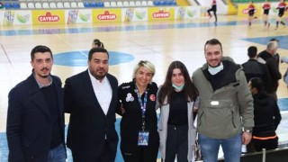 Olimpik Pazar Spor Kadın Hentbol Takımı Farklı Kazandı