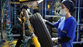 Goodyear’da lastik üretimine kadın eli değdi