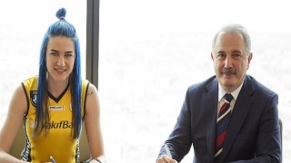 Mavi Şimşek Meryem Boz VakıfBank’ta