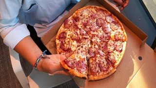 Yemeksepeti Pizza Ayına özel indirimlerle taraftarların futbol keyfini katlıyor