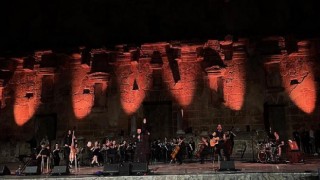 Aspendos’ta Hayko Cepkin Fırtınası Esti