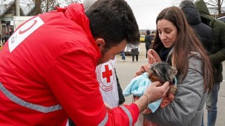 Türk Kızılay Öncü Ekipleri Ukrayna’nın Güneybatı Sınırında