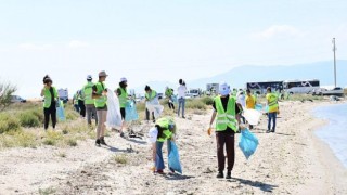 Çiğli’de Kıyı ve Deniz Temizliği Yapıldı