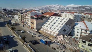 Türkiye'nin konuştuğu o binanın neden yan yattığı ortaya çıktı