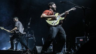 PSM Loves Summer by %100 Müzik ikinci yılını Foals ile tamamladı!