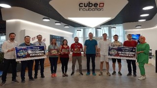 Teknopark İstanbul'un kuluçka merkezi Cube Incubation'un girişimcilerine TEKNOFEST Ankara'da ödül