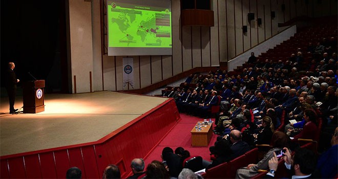 Vali Ustaoğlu İl Genelindeki Muhtarlarla Toplantı Yaptı