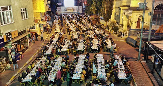 Büyükşehir son iftar sofrasını Çaykara'da kurdu