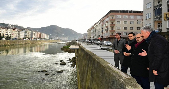 Of İlçesini Ziyaret Eden Vali İsmail Ustaoğlu Kamu Yatırımlarını İnceledi